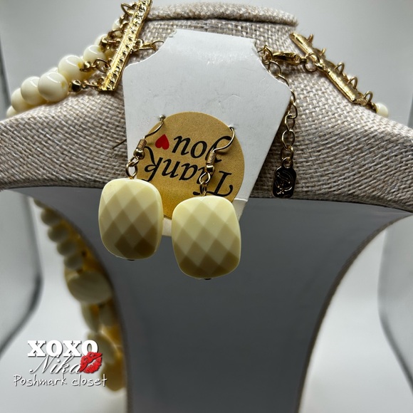 Beaded 5-strand Necklace and Earrings Set - Picture 2 of 2